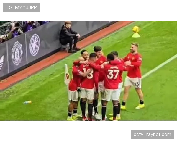 赛前情报：富勒姆发布训练视频，展示多种前场任意球跑位套路